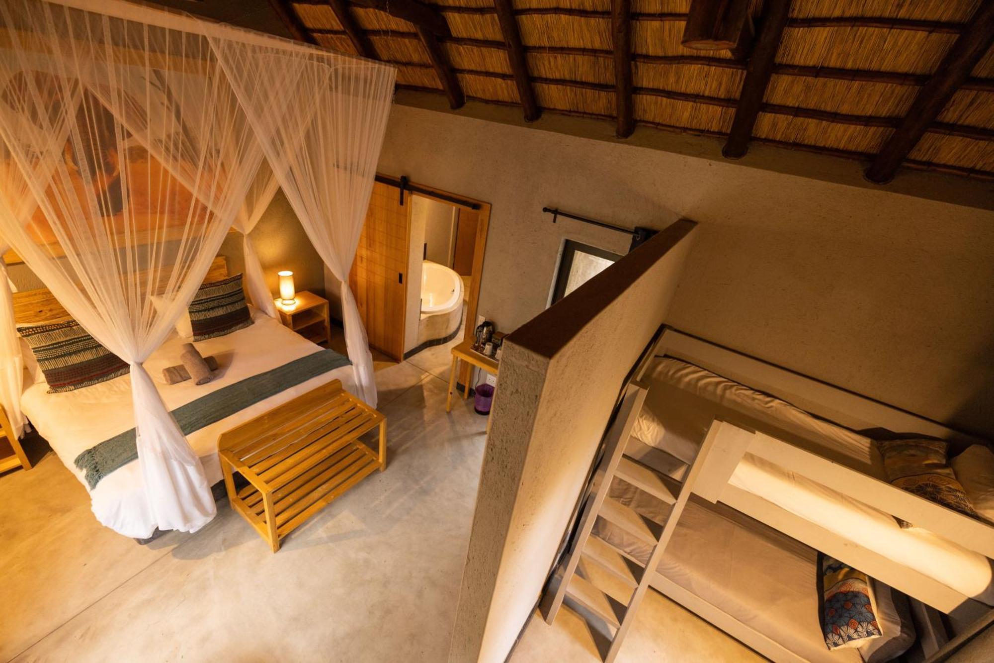 Lindiwe Safari Lodge Hoedspruit Exterior photo